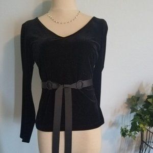 Velour v neck top with decorative belt